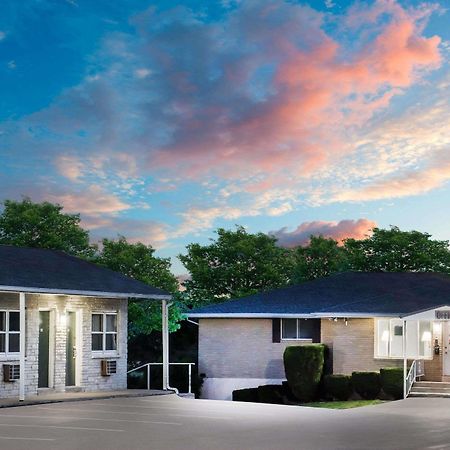 Knights Inn Pine Grove Pine Grove  Buitenkant foto