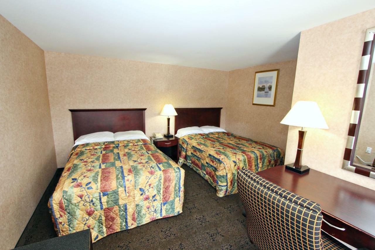 Knights Inn Pine Grove Pine Grove  Buitenkant foto