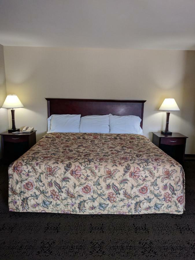 Knights Inn Pine Grove Pine Grove  Buitenkant foto