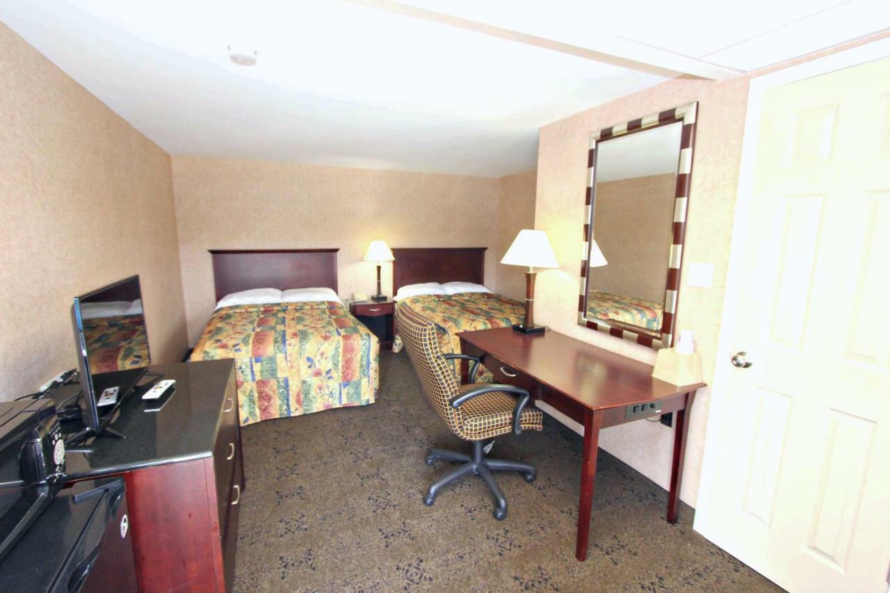 Knights Inn Pine Grove Pine Grove  Buitenkant foto